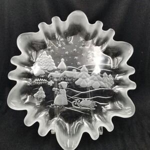 Mikasa Bon Bon Festive Plate Dish Christmas Mikas Glass Serving Platter Girl Pul